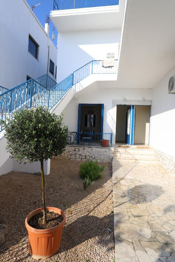 Traditional Town Garden Apartment Rhodes City Exteriér fotografie